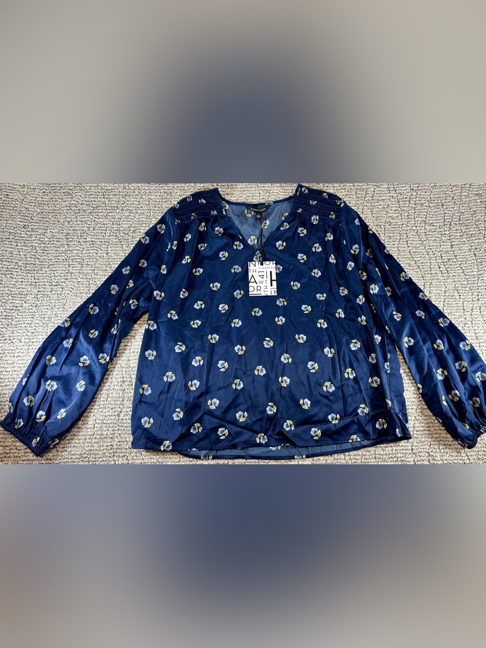 NWT 41 Hawthorn Women’s Size‎ Large Navy Blue Long Sleeve Floral Blouse